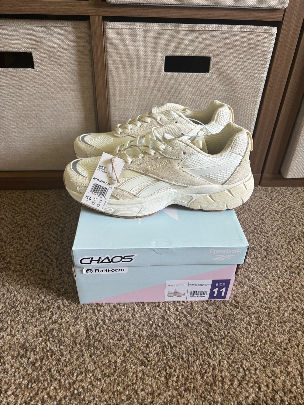 Reebok Chaos Size 11 Women Sneakers Taupe